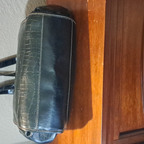 Relic Purse - Picture 6 of 9